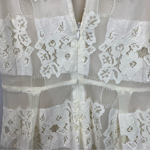 Astr • Ivory Lace Romper - Picture 7 of 13